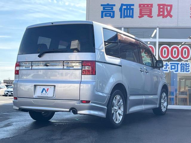 デリカD:5 ローデスト G パワーパッケージ 電動スライドドア SDナビ バックカメラ スマートキー HIDヘッド ビルトインETC クルコン 純正18インチアルミ オートライト オートエアコン パドルシフト(17枚目)