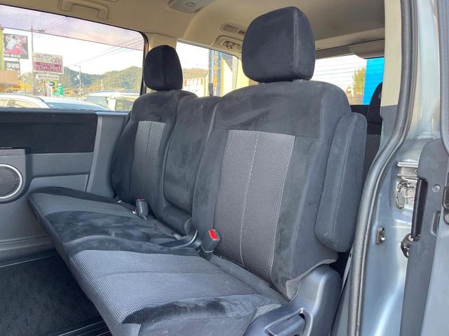 デリカD:5 ローデスト G パワーパッケージ 電動スライドドア SDナビ バックカメラ スマートキー HIDヘッド ビルトインETC クルコン 純正18インチアルミ オートライト オートエアコン パドルシフト(31枚目)