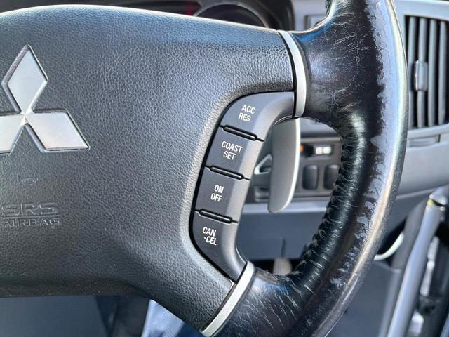 デリカD:5 ローデスト G パワーパッケージ 電動スライドドア SDナビ バックカメラ スマートキー HIDヘッド ビルトインETC クルコン 純正18インチアルミ オートライト オートエアコン パドルシフト(44枚目)