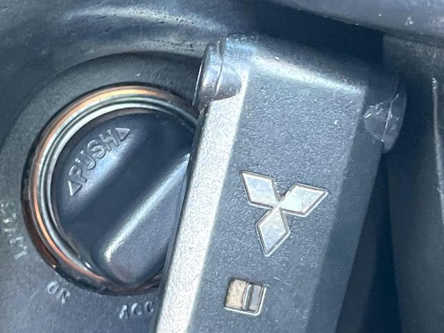 デリカD:5 ローデスト G パワーパッケージ 電動スライドドア SDナビ バックカメラ スマートキー HIDヘッド ビルトインETC クルコン 純正18インチアルミ オートライト オートエアコン パドルシフト(47枚目)