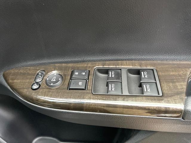 アコードハイブリッド LX 純正HDDナビ バックカメラ スマートキー LEDヘッド ビルトインETC クルコン オートライト デュアルエアコン Bluetooth CD DVD再生 地デジ LEDフォグ(46枚目)