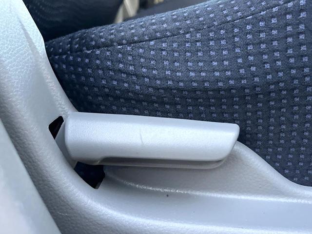 ワゴンＲ ＦＸ　ＳＤナビ　バックカメラ　ビルトインＥＴＣ　純正１３インチアルミホイール　ＣＤ　ＤＶＤ再生　フルセグＴＶ　プライバシーガラス（45枚目）