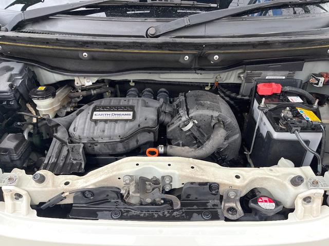 Ｎ－ＢＯＸ＋ Ｇ・Ｌパッケージ　両側電動ドア　純正ＳＤナビ　バックカメラ　スマートキー　ＨＩＤヘッド　ＥＴＣ　ＣＤ　ＤＶＤ再生　地デジ（18枚目）