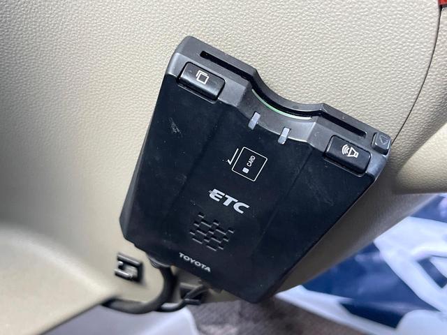 アトレーワゴン カスタムターボＲＳリミテッド　ＳＤナビ　バックカメラ　ＨＩＤヘッド　ＥＴＣ　純正１４インチアルミ　ＣＤ（6枚目）