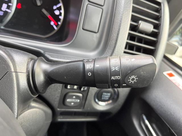 レジアスエースバン ロングスーパーＧＬ　ディーゼル（軽油）　ＳＤナビ　バックカメラ　スマートキー　ＬＥＤヘッド　ＥＴＣ　オートライト　オートエアコン　Ｂｌｕｅｔｏｏｔｈ　ＣＤ　ＤＶＤ再生　フルセグ　ＬＥＤフォグ（42枚目）