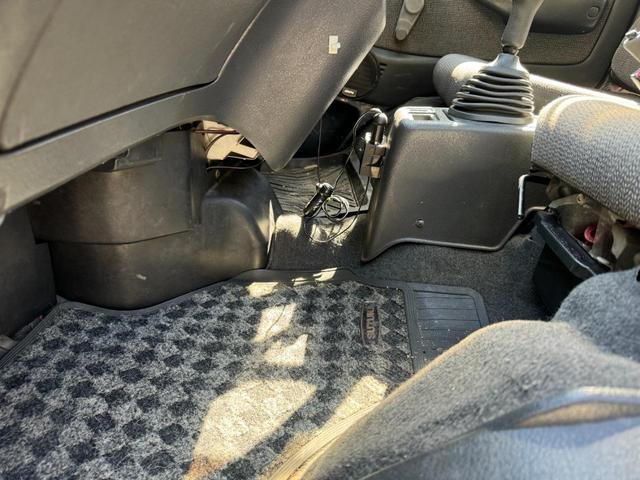 エブリイ ターボＰＳ　ターボ交換　エンジンオーバーホール済み　クラッチディスク交換済み　ターボ　フルタイム４ｗｄ　フロア５ＭＴ　Ｆ６Ａ　ＳＯＨＣ１２ｖ　エアコン　　当時物ノーマル使用（16枚目）