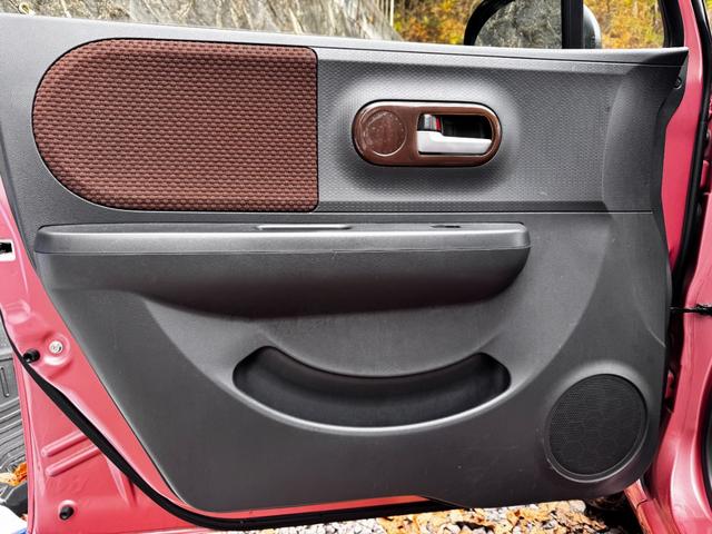 アルトラパン Ｇ　ＥＴＣ　スマートキー　テレビ　　Ｂｌｕｅｔｏｏｔｈ　バックカメラ　　パワーウィンドウ　禁煙車　女性オーナー（21枚目）