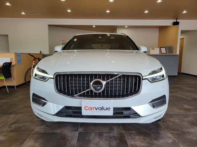 ＸＣ６０ Ｄ４　ＡＷＤ　インスクリプション　スマートキー　フルセグナビ　Ｂカメラ　Ｂｌｕｅｔｏｏｔｈ　純正アルミ　ＥＴＣ　ドラレコ　ＭＴモード　パーキングアシスト　レーンキープアシスト　アダプティブヘッドライト　ブラインドスポットモニター（10枚目）