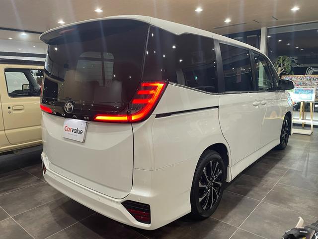 TOYOTA NOAH S-Z