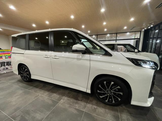TOYOTA NOAH S-Z