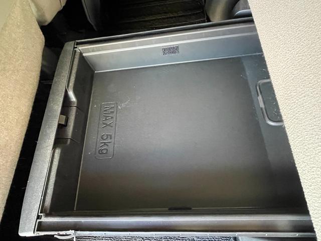 ムーヴキャンバス Ｘメイクアップ　ＳＡＩＩＩ　スマートアシスト　ＴＶナビ　Ｂｌｕｅｔｏｏｔｈ接続　Ｂカメラ　ドラレコ　両側スライドドア　オートライト　オートマチックハイビーム　アイドリングストップ　プッシュスタート　衝突被害軽減装置　電格ミラー（28枚目）