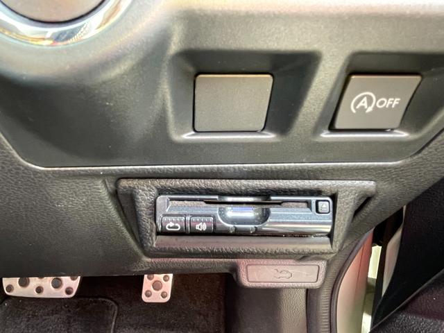 高速道路の料金所もスムーズに通過できるＥＴＣ車載器がついております。