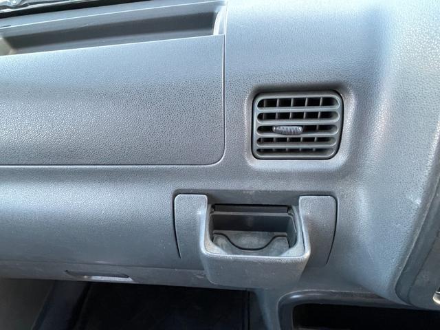 ハイゼットトラック ジャンボ 4WD 3方開 5速MT パワステ パワーウィンドウ エアコン FM/AMラジオ キーレス(27枚目)