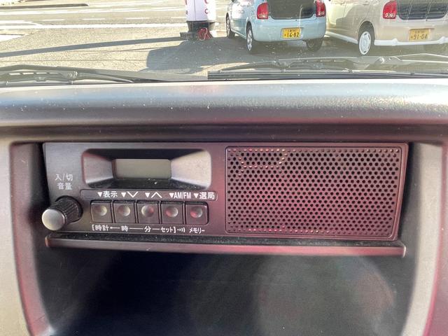 エブリイ PA 4WD 5速MT ハイルーフ エアコン FM/AM パワステ 後席スライドドア 運転席助手席エアバック 禁煙車(10枚目)