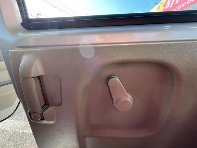 エブリイ PA 4WD 5速MT ハイルーフ エアコン FM/AM パワステ 後席スライドドア 運転席助手席エアバック 禁煙車(20枚目)