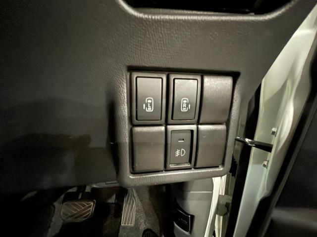 ルークス ハイウェイスターターボ　純正ナビ　ＴＶナビ　Ｂｌｕｅｔｏｏｔｈ接続　ＥＴＣ　Ｂカメラ　ドラレコ　両側電動スライドドア　プッシュスタート　純正１４インチアルミ　ＨＩＤ　フロントフォグ　ベンチシート（9枚目）