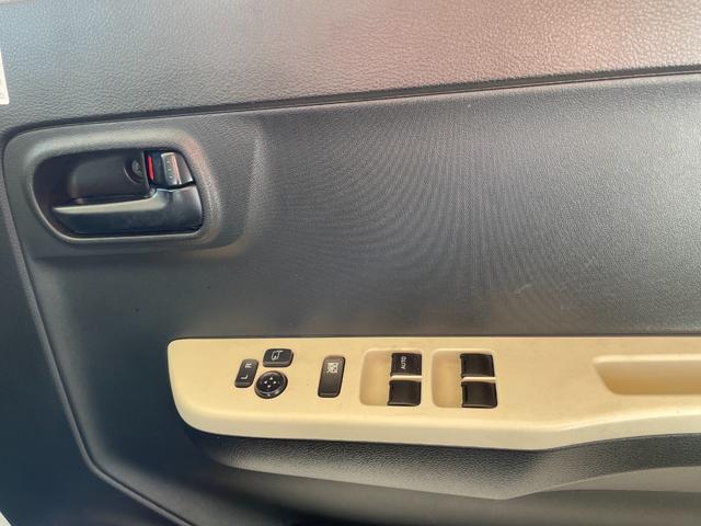 キャロル ＧＳ　デュアルセンサーブレーキサポート　アイドリングストップ　ＥＴＣ　シートヒーター　電格ミラー　ＣＤ　衝突被害軽減システム　アクセル踏み間違い防止装置　頸部衝撃緩和ヘッドレスト　禁煙車（17枚目）