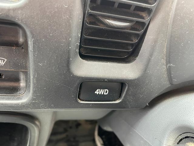 ハイゼットトラック エアコン・パワステ　スペシャル　４ＷＤ　５速ＭＴ　エアコン　パワステ　荷台マット　ゲートプロテクター　ＦＭ／ＡＭ（16枚目）