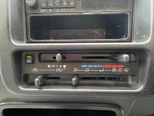 ハイゼットトラック エアコン・パワステ　スペシャル　４ＷＤ　５速ＭＴ　エアコン　パワステ　荷台マット　ゲートプロテクター　ＦＭ／ＡＭ（18枚目）