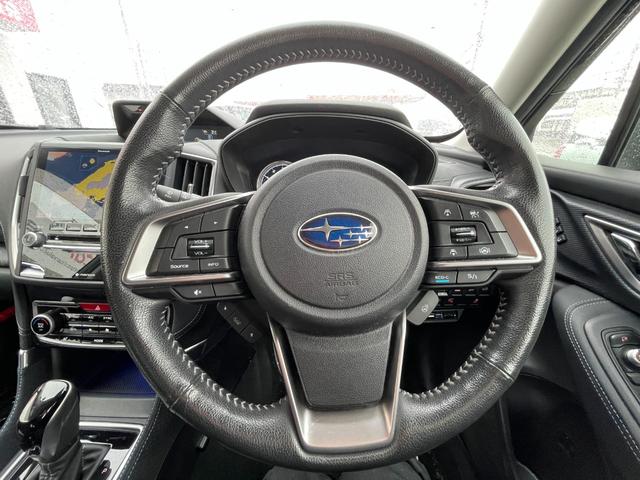 フォレスター アドバンス　サンルーフ　４ＷＤ　純正ナビ　衝突被害軽減システム　アクセル踏み間違い防止装置　レーンキープアシスト　オートハイビーム（6枚目）