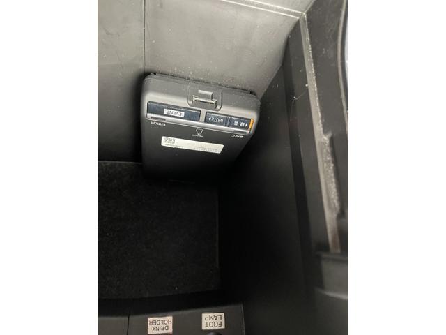 フォレスター アドバンス　サンルーフ　４ＷＤ　純正ナビ　衝突被害軽減システム　アクセル踏み間違い防止装置　レーンキープアシスト　オートハイビーム（19枚目）