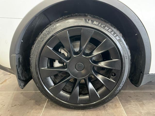 モデルY RWD エンハンストオートパイロット ホワイトレザーシート ガラスルーフ ETC2.0 パワーバックドア 20インチアルミ 全方位カメラ 禁煙車 メーカー保証継承(13枚目)