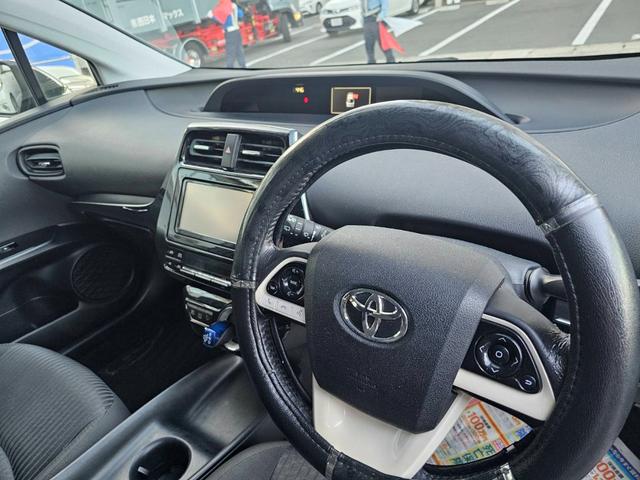 プリウス S モデリスタエアロ・ハイブリッド・ バックカメラ アルミホイール LEDヘッドランプ CVT スマートキー 盗難防止システム 衝突安全ボディ ABS ESC エアコン パワーステアリング パワーウィンドウ 運転席エアバッグ(15枚目)