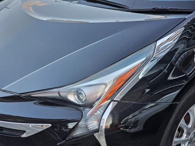 プリウス S モデリスタエアロ・ハイブリッド・ バックカメラ アルミホイール LEDヘッドランプ CVT スマートキー 盗難防止システム 衝突安全ボディ ABS ESC エアコン パワーステアリング パワーウィンドウ 運転席エアバッグ(16枚目)