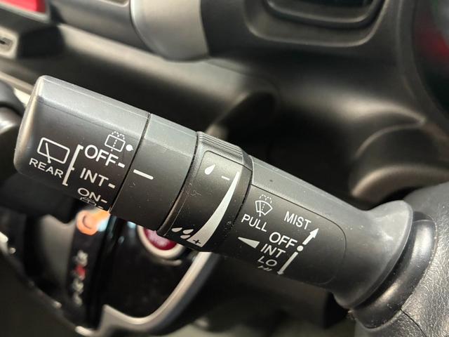 N-BOX G・Lパッケージ 禁煙車 ETC バックカメラ 両側スライド・片側電動 ナビ TV スマートキー アイドリングストップ 電動格納ミラー シートヒーター CVT 盗難防止システム ABS CD USB 衝突安全ボディ(8枚目)