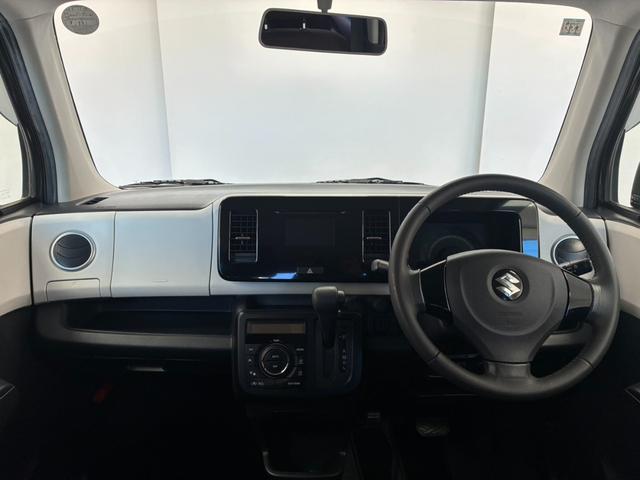 ＭＲワゴン Ｘ　禁煙車　バックカメラ　スマートキー　アイドリングストップ　電動格納ミラー　ベンチシート　ＣＶＴ　盗難防止システム　ＡＢＳ　ＣＤ　ＵＳＢ　アルミホイール　衝突安全ボディ　エアコン　パワーステアリング（3枚目）