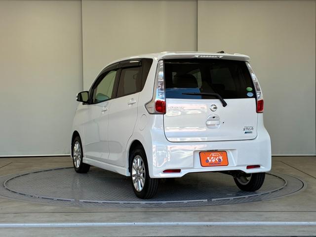 デイズ ハイウェイスター　Ｘ　禁煙車　ＥＴＣ　バックカメラ　ナビ　ＴＶ　ＨＩＤ　スマートキー　アイドリングストップ　電動格納ミラー　ベンチシート　ＣＶＴ　盗難防止システム　ＣＤ　ＤＶＤ再生　ＵＳＢ　ミュージックプレイヤー接続可（17枚目）