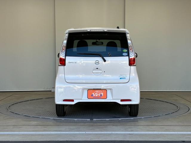 デイズ ハイウェイスター　Ｘ　禁煙車　ＥＴＣ　バックカメラ　ナビ　ＴＶ　ＨＩＤ　スマートキー　アイドリングストップ　電動格納ミラー　ベンチシート　ＣＶＴ　盗難防止システム　ＣＤ　ＤＶＤ再生　ＵＳＢ　ミュージックプレイヤー接続可（18枚目）