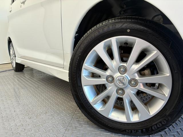 デイズ ハイウェイスター　Ｘ　禁煙車　ＥＴＣ　バックカメラ　ナビ　ＴＶ　ＨＩＤ　スマートキー　アイドリングストップ　電動格納ミラー　ベンチシート　ＣＶＴ　盗難防止システム　ＣＤ　ＤＶＤ再生　ＵＳＢ　ミュージックプレイヤー接続可（21枚目）