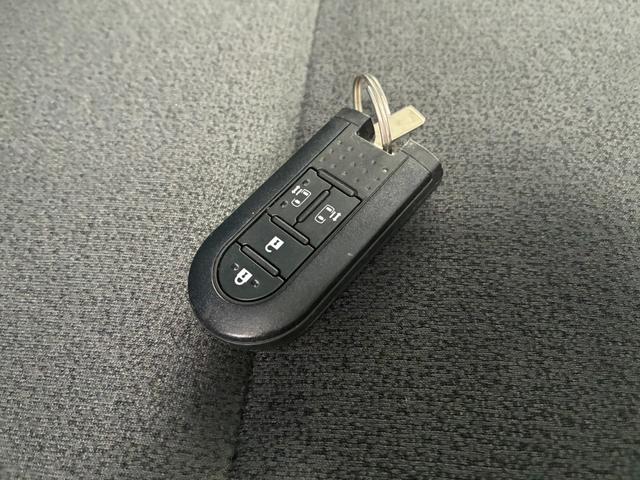 ムーヴキャンバス Ｇブラックインテリアリミテッド　ＳＡＩＩＩ　禁煙車　ＥＴＣ　全周囲カメラ　両側電動スライドドア　ナビ　ＴＶ　クリアランスソナー　衝突被害軽減システム　オートマチックハイビーム　オートライト　ＬＥＤヘッドランプ　スマートキー　アイドリングストップ（12枚目）