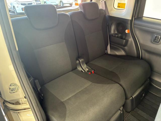 ムーヴキャンバス Ｇブラックインテリアリミテッド　ＳＡＩＩＩ　禁煙車　ＥＴＣ　全周囲カメラ　両側電動スライドドア　ナビ　ＴＶ　クリアランスソナー　衝突被害軽減システム　オートマチックハイビーム　オートライト　ＬＥＤヘッドランプ　スマートキー　アイドリングストップ（31枚目）