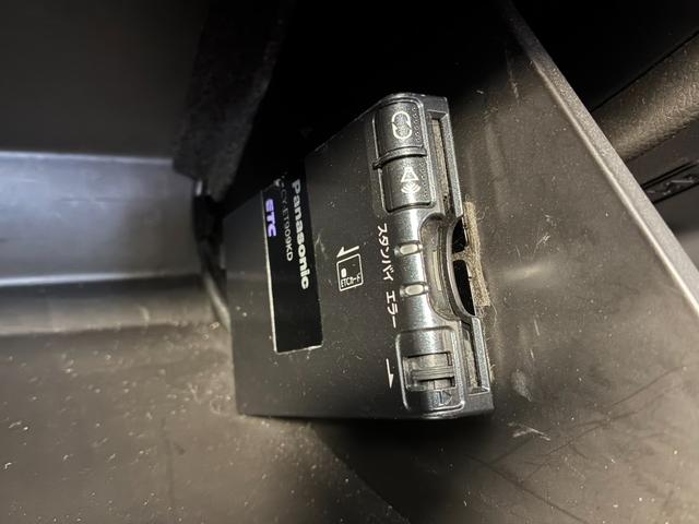 ワゴンＲ ハイブリッドＦＺ　禁煙車　ドライブレコーダー　ＥＴＣ　全周囲カメラ　ナビ　ＴＶ　オートライト　ＬＥＤヘッドランプ　スマートキー　アイドリングストップ　電動格納ミラー　シートヒーター　ベンチシート　　盗難防止システム（9枚目）