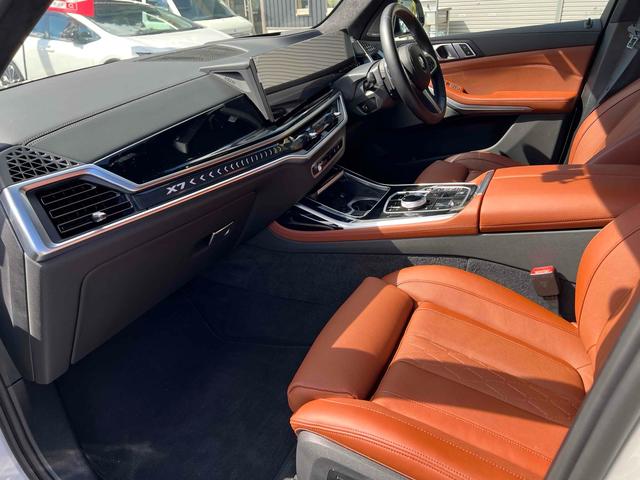 X7 xDrive 40d Mスポーツ 4WD ドライブレコーダー ETC バックカメラ クリアランスソナー オートクルーズコントロール レーンアシスト パワーシート 衝突被害軽減システム サンルーフ ナビ オートライト(35枚目)