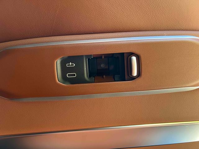 X7 xDrive 40d Mスポーツ 4WD ドライブレコーダー ETC バックカメラ クリアランスソナー オートクルーズコントロール レーンアシスト パワーシート 衝突被害軽減システム サンルーフ ナビ オートライト(46枚目)