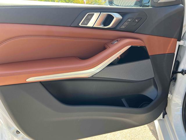 X7 xDrive 40d Mスポーツ 4WD ドライブレコーダー ETC バックカメラ クリアランスソナー オートクルーズコントロール レーンアシスト パワーシート 衝突被害軽減システム サンルーフ ナビ オートライト(57枚目)