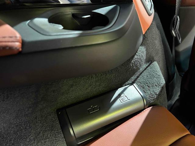 X7 xDrive 40d Mスポーツ 4WD ドライブレコーダー ETC バックカメラ クリアランスソナー オートクルーズコントロール レーンアシスト パワーシート 衝突被害軽減システム サンルーフ ナビ オートライト(76枚目)