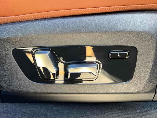 X7 xDrive 40d Mスポーツ 4WD ドライブレコーダー ETC バックカメラ クリアランスソナー オートクルーズコントロール レーンアシスト パワーシート 衝突被害軽減システム サンルーフ ナビ オートライト(78枚目)