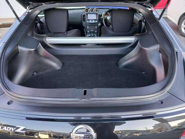 フェアレディZ 3.7 ワンオーナー車 6速MT メーカーナビ(11枚目)