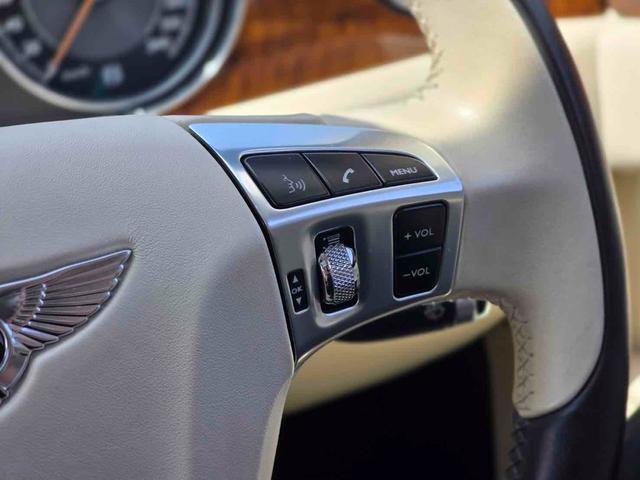 フライングスパー V8 フル後期仕様・ロワリングキット車高ダウン・22インチ マンソリーホイール・コンチネンタルタイヤ・ロックフォード Bluetoothキット・スピーカー交換済み・コムテック360度ドラレコ(6枚目)