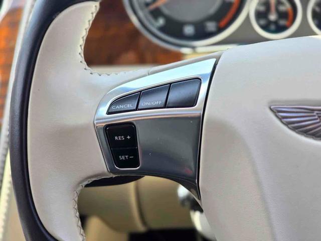 フライングスパー V8 フル後期仕様・ロワリングキット車高ダウン・22インチ マンソリーホイール・コンチネンタルタイヤ・ロックフォード Bluetoothキット・スピーカー交換済み・コムテック360度ドラレコ(7枚目)