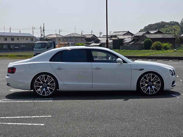 フライングスパー V8 フル後期仕様・ロワリングキット車高ダウン・22インチ マンソリーホイール・コンチネンタルタイヤ・ロックフォード Bluetoothキット・スピーカー交換済み・コムテック360度ドラレコ(13枚目)