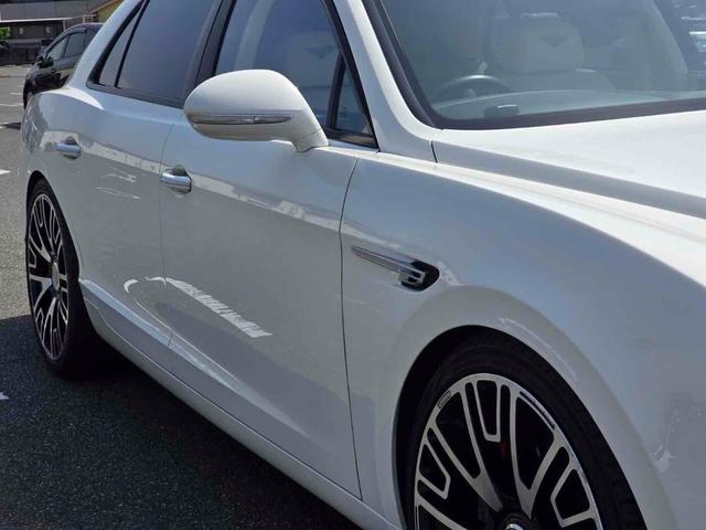 フライングスパー V8 フル後期仕様・ロワリングキット車高ダウン・22インチ マンソリーホイール・コンチネンタルタイヤ・ロックフォード Bluetoothキット・スピーカー交換済み・コムテック360度ドラレコ(24枚目)