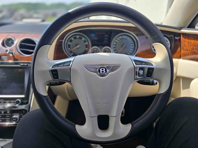 フライングスパー V8 フル後期仕様・ロワリングキット車高ダウン・22インチ マンソリーホイール・コンチネンタルタイヤ・ロックフォード Bluetoothキット・スピーカー交換済み・コムテック360度ドラレコ(50枚目)