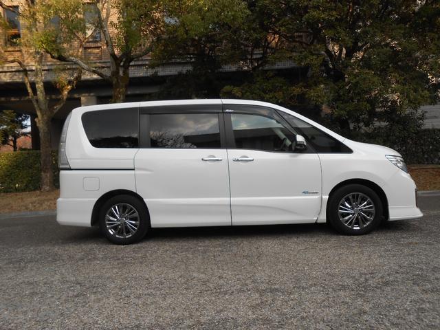 セレナ ライダーブラックラインＳ－ＨＶアドバンスドセーフティ　純正９インチナビ・地デジ・Ｂｌｕｅｔｏｏｔｈ・アラウンドビューモニター・ドラレコ前後・ＥＴＣ・禁煙車（3枚目）