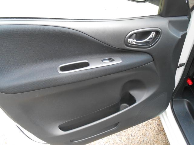 セレナ ライダーブラックラインＳ－ＨＶアドバンスドセーフティ　純正９インチナビ・地デジ・Ｂｌｕｅｔｏｏｔｈ・アラウンドビューモニター・ドラレコ前後・ＥＴＣ・禁煙車（12枚目）