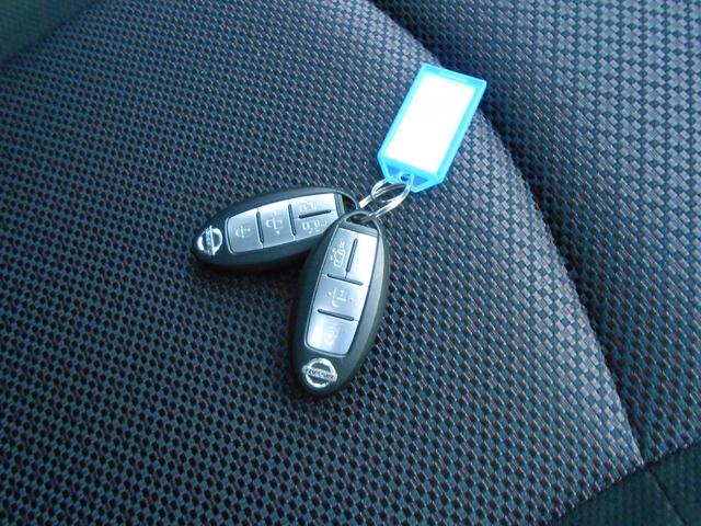 セレナ ハイウェイスター　Ｓ－ハイブリッド　両側パワースライド・純正ナビ・Ｂｌｕｅｔｏｏｔｈ・バックカメラ・ＥＴＣ・ＨＩＤ・スマーキー２個・禁煙車（10枚目）